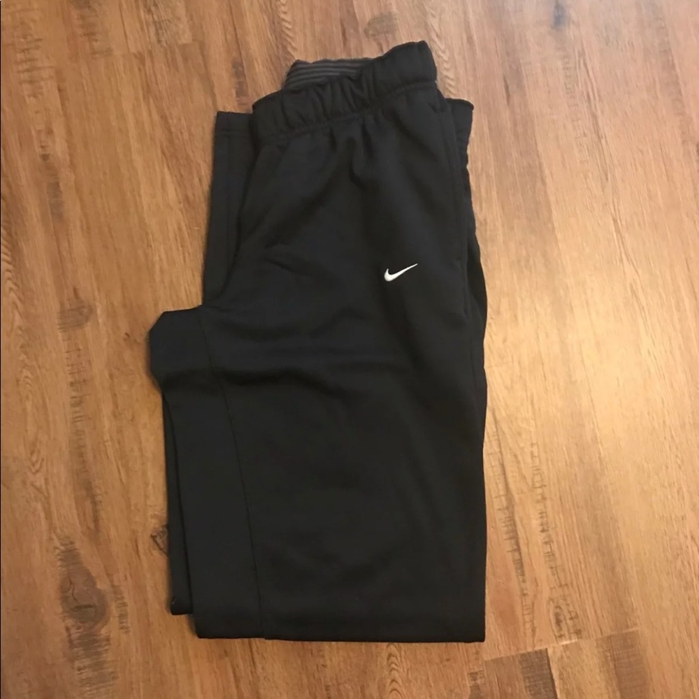 Therma-fit Nike Sweats